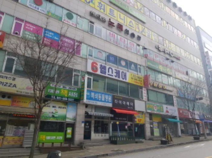 충남 천안시 서북구 백석동 872, 201호 (백석동,대건프라자) 외 1필지