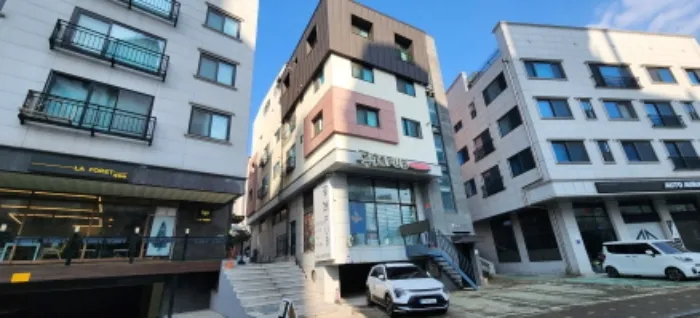 사진 3